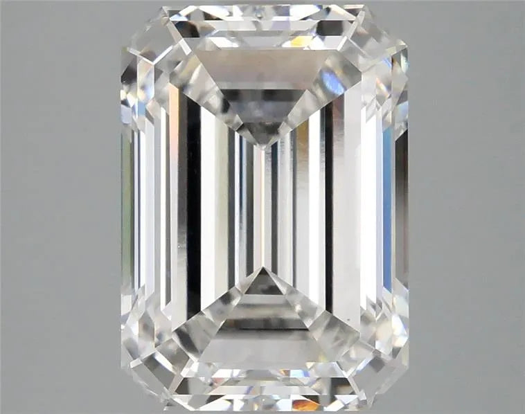 4.10ct Emerald Lab Grown Diamond (Colour E, Clarity VVS2, IGI Certified)