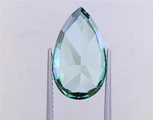 6.03ct Pear Lab Grown Diamond (Colour Fancy Vivid Green, Clarity VVS2, IGI Certified)
