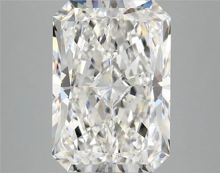 6.03ct Radiant Lab Grown Diamond (Colour E, Clarity VS2, IGI Certified)