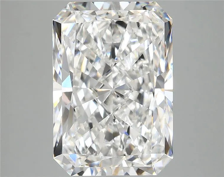 6.05ct Radiant Lab Grown Diamond (Colour E, Clarity VVS1, IGI Certified)
