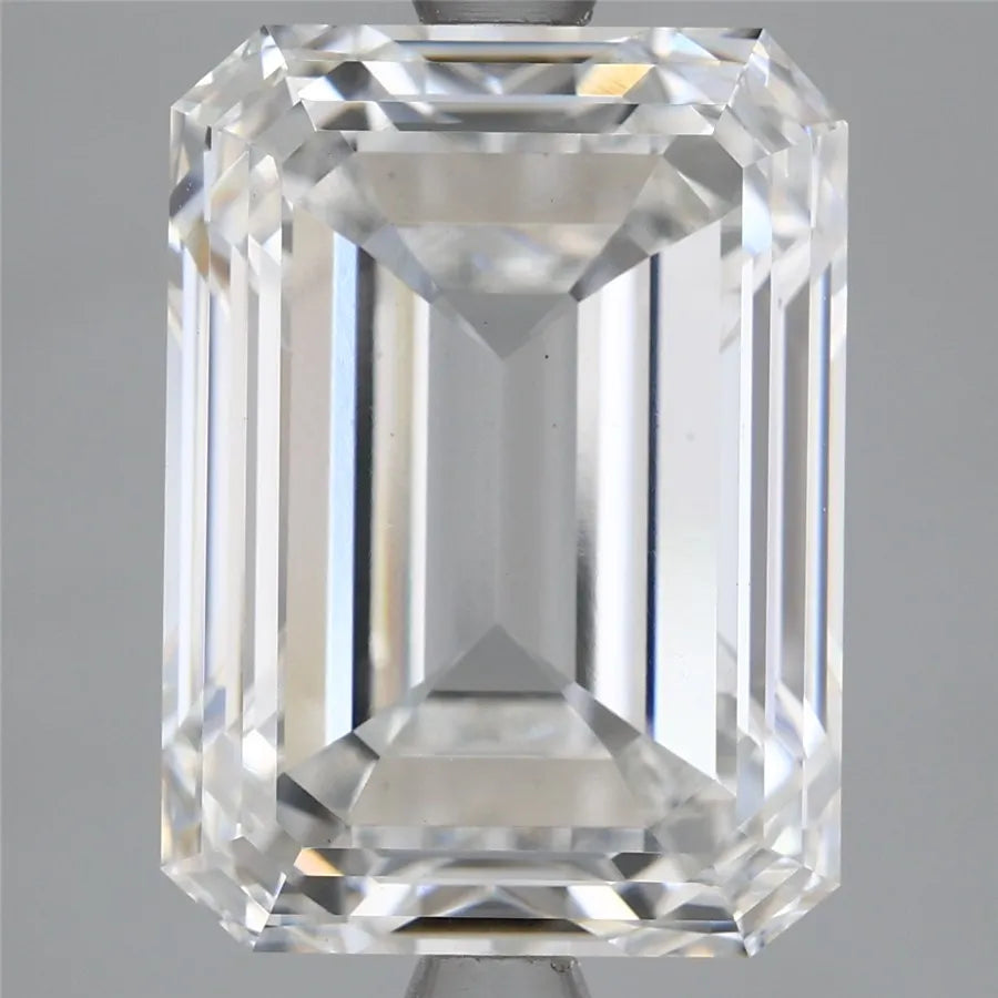 6.06ct Emerald Lab Grown Diamond (Colour E, Clarity VS1, Cut EX, IGI Certified)