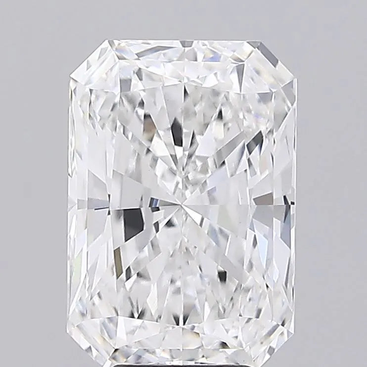 6.06ct Radiant Lab Grown Diamond (Colour E, Clarity VVS2, IGI Certified)