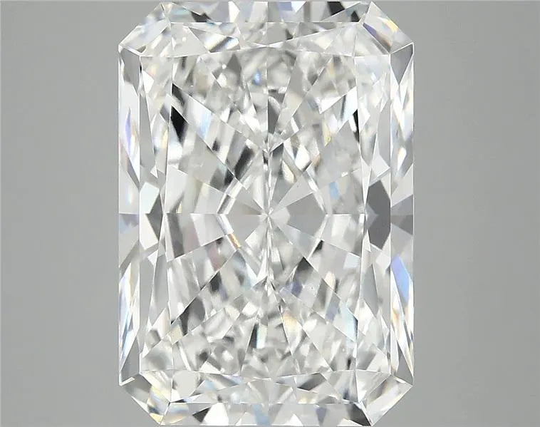 6.10ct Radiant Lab Grown Diamond (Colour F, Clarity VVS2, IGI Certified)