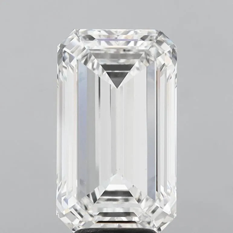 6.17ct Emerald Lab Grown Diamond (Colour F, Clarity VVS2, IGI Certified)