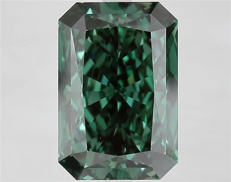 6.30ct Radiant Lab Grown Diamond (Colour Fancy Vivid Green, Clarity VVS2, IGI Certified)