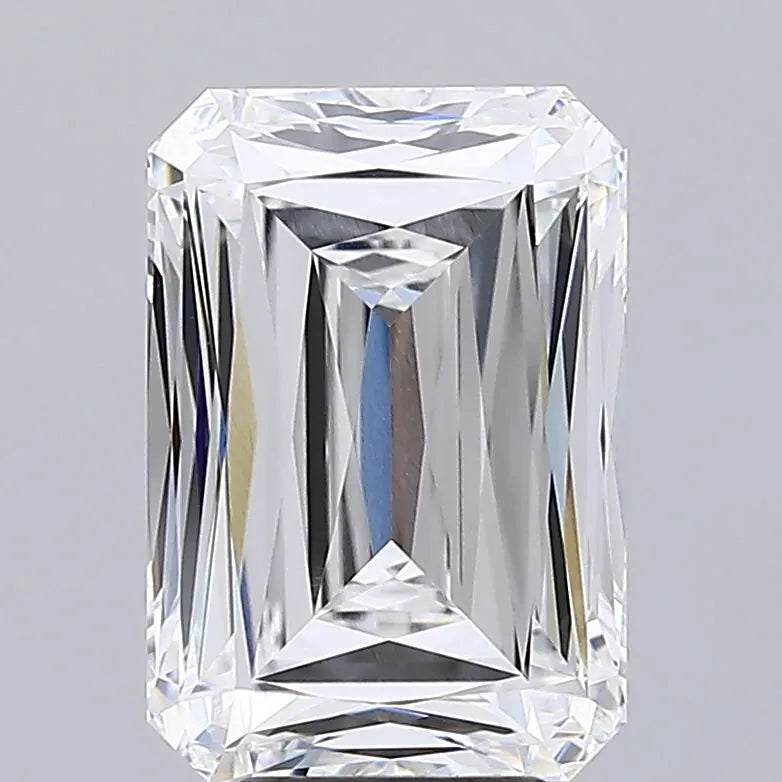 6.51ct Radiant Lab Grown Diamond (Colour E, Clarity VVS2, IGI Certified)
