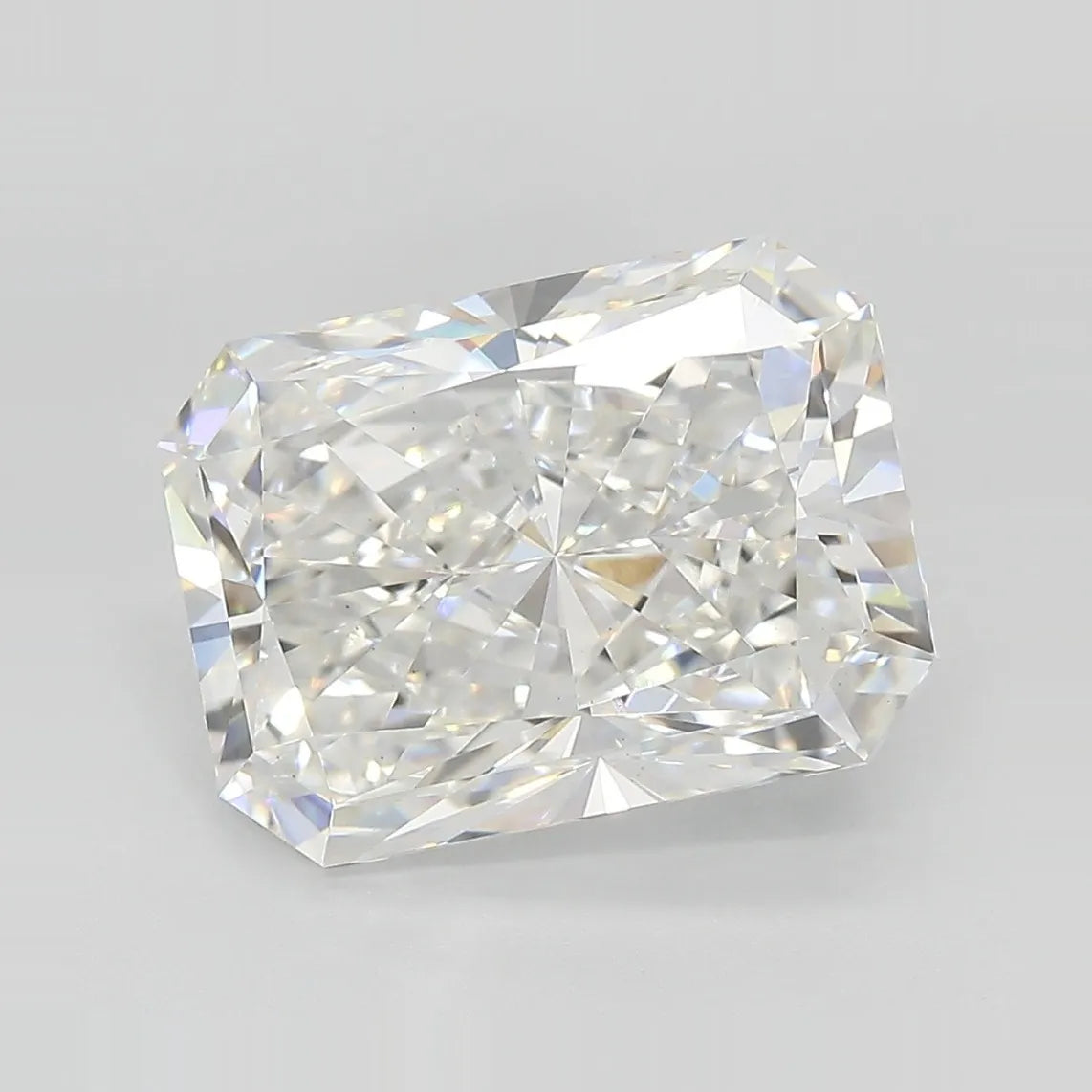 6.89ct Radiant Lab Grown Diamond (Colour E, Clarity VS1, IGI Certified)