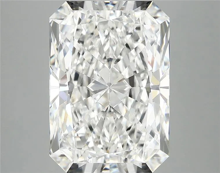 6.90ct Radiant Lab Grown Diamond (Colour G, Clarity VVS2, IGI Certified)