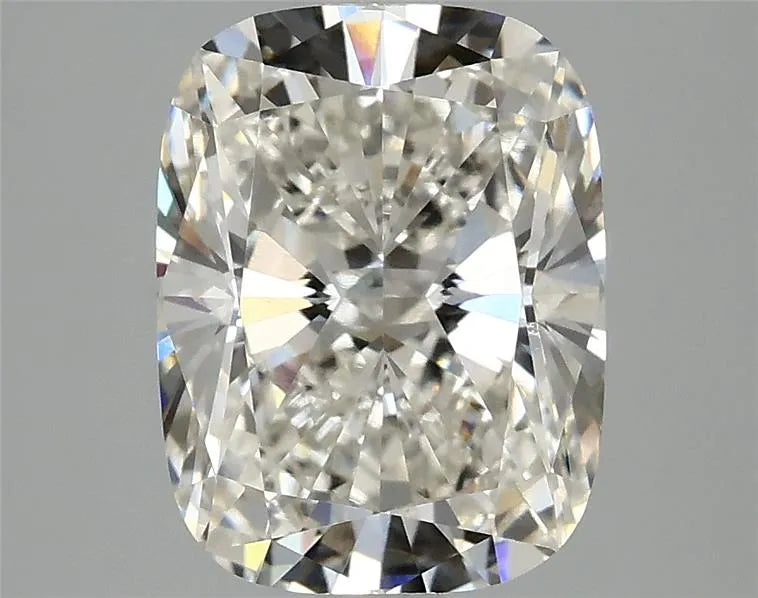 3.08ct Cushion modified Lab Grown Diamond (Colour G, Clarity VVS2, IGI Certified)