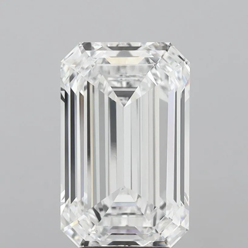 4.56ct Emerald Lab Grown Diamond (Colour D, Clarity VVS2, IGI Certified)