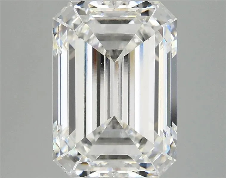 4.10ct Emerald Lab Grown Diamond (Colour E, Clarity VVS2, IGI Certified)
