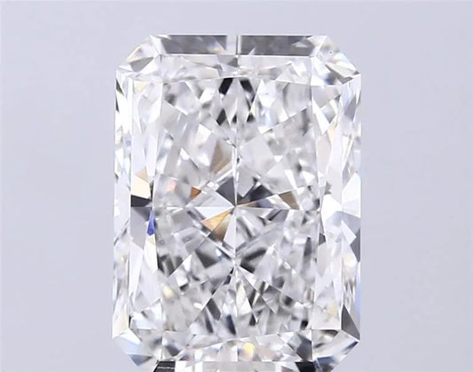 7.00ct Radiant Lab Grown Diamond (Colour E, Clarity VVS1, IGI Certified)