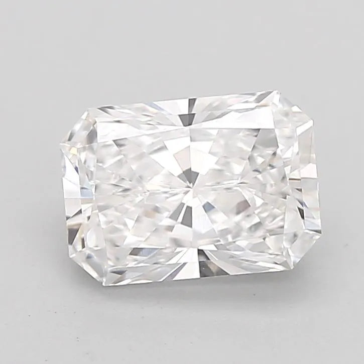 7.02ct Radiant Lab Grown Diamond (Colour E, Clarity VVS2, IGI Certified)