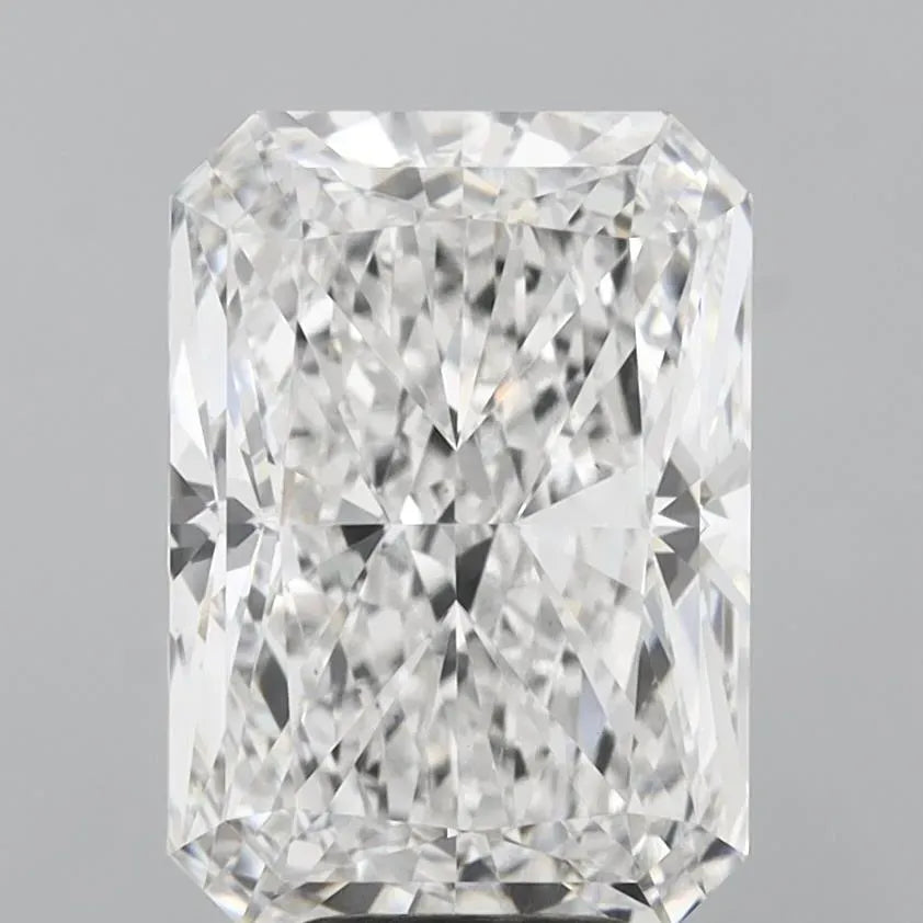 7.08ct Radiant Lab Grown Diamond (Colour E, Clarity VS1, IGI Certified)