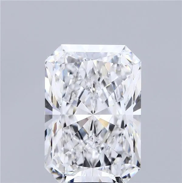 7.09ct Radiant Lab Grown Diamond (Colour E, Clarity VVS2, IGI Certified)