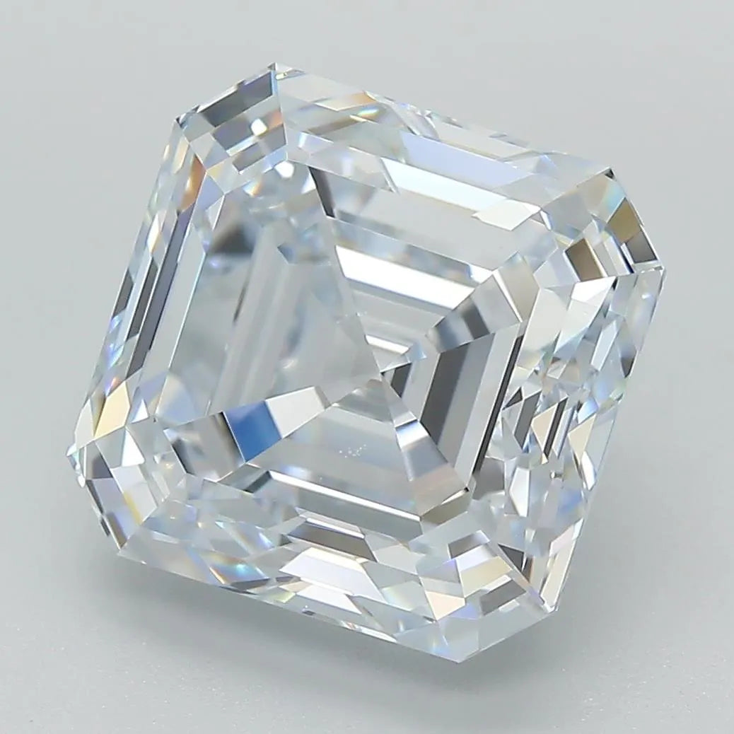 7.10ct Square emerald Lab Grown Diamond (Colour J, Clarity VVS2, Cut VG, IGI Certified)