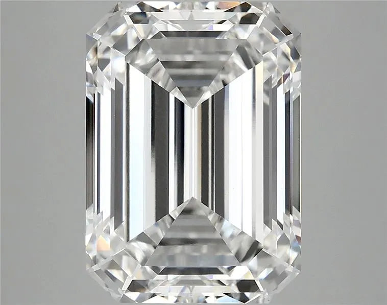 7.18ct Emerald Lab Grown Diamond (Colour E, Clarity VVS2, IGI Certified)
