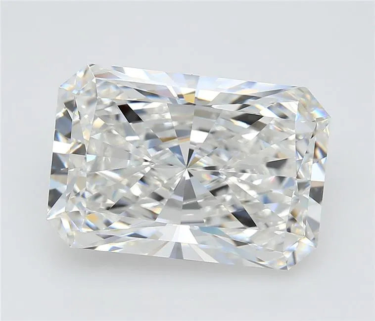 7.18ct Radiant Lab Grown Diamond (Colour F, Clarity VVS2, IGI Certified)