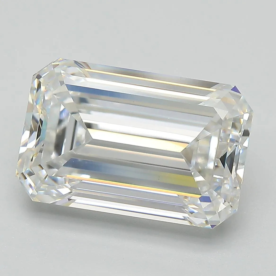 7.23ct Emerald Lab Grown Diamond (Colour F, Clarity VVS2, Cut VG, IGI Certified)