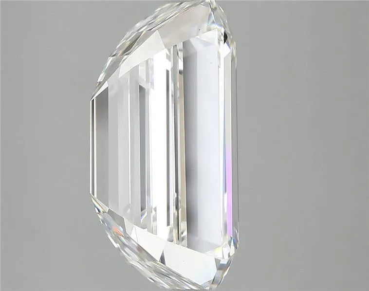 7.30ct Emerald Lab Grown Diamond (Colour F, Clarity VVS2, IGI Certified)