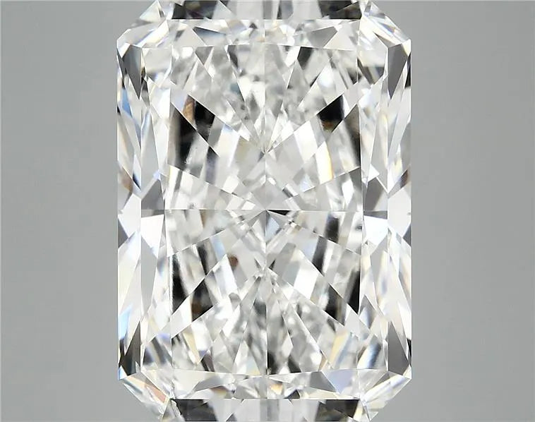 9.95ct Radiant Lab Grown Diamond (Colour F, Clarity SI1, IGI Certified)